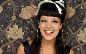 Lily-Allen-004-1920x1200